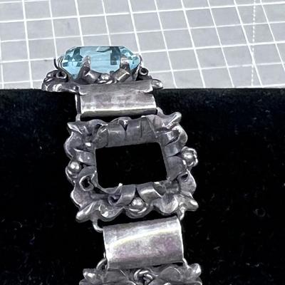 Antique Silver Bracelet with an Aqua Marine Stones. 