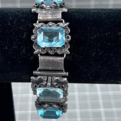 Antique Silver Bracelet with an Aqua Marine Stones. 