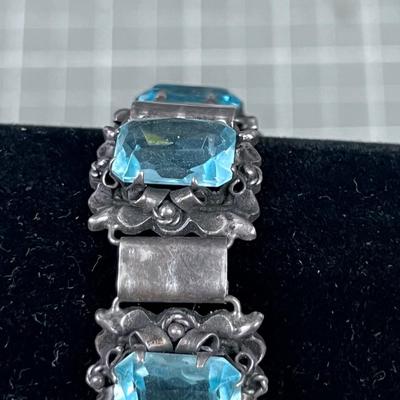 Antique Silver Bracelet with an Aqua Marine Stones. 