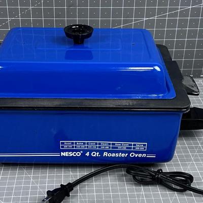 NESCO 4 Quart Roaster oven