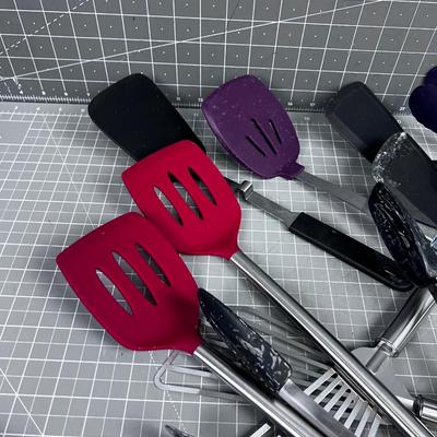Lots of Utensils 