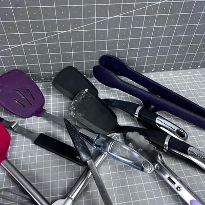 Lots of Utensils 