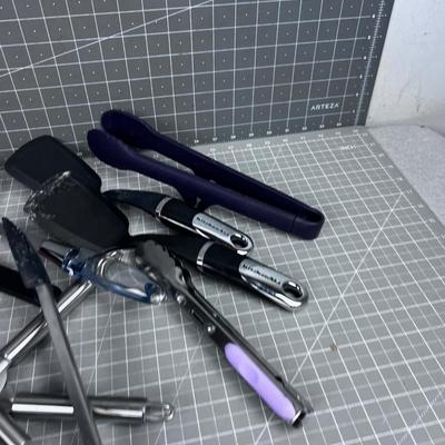 Lots of Utensils 