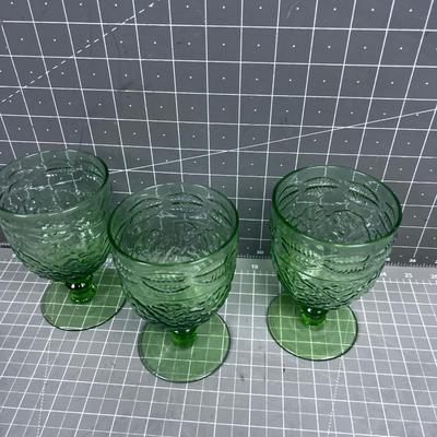 3 Green Stem Tumbles 