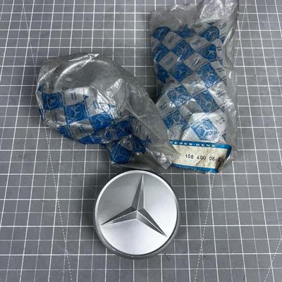 (3) 1980's Hub Covers 