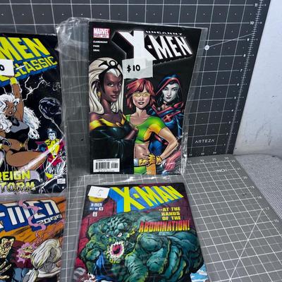 Comics (7) Mixed. X-MEN 