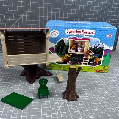  Sylvanian Families Collectibles - Treehouse by TOMY