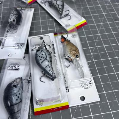 Crank Bait Lures (12) 2 Varieties 