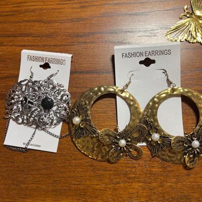 Lot of 9 large dangle earrings