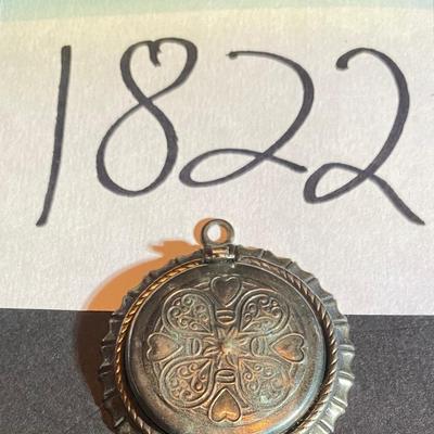 Vintage Spring Opening Locket