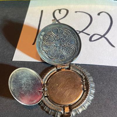 Vintage Spring Opening Locket