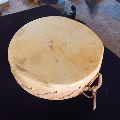 NATIVE AMERICAN RAWHIDE HAND DRUM