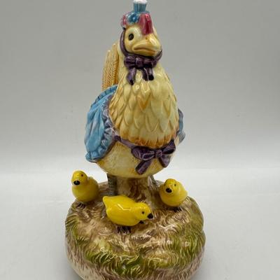 1981 Schmid Beatrix Potter Ginger and Pickles Music Box