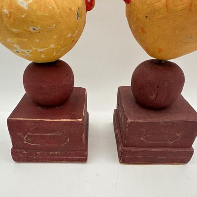 Foreside Rustic Wood Hand Painted Rustic Chicken