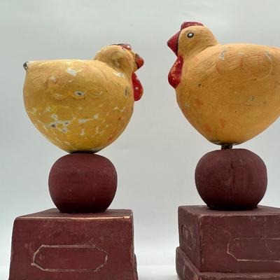 Foreside Rustic Wood Hand Painted Rustic Chicken