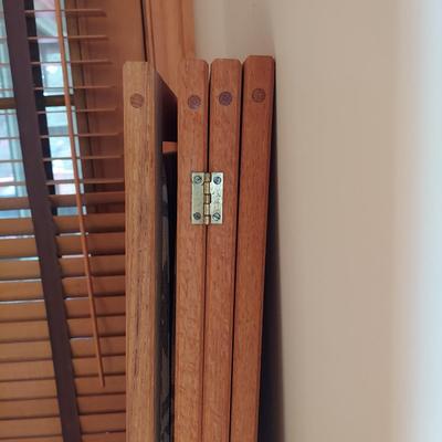Solid Wood Room Divider Dressing Screen w/ Fabric Panels (P-BBL)