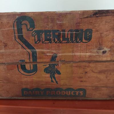 Sterling Dairy Products Wooden Crate (PC1-BBL)