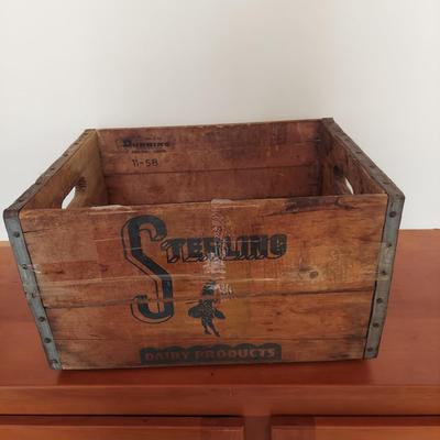 Sterling Dairy Products Wooden Crate (PC1-BBL)