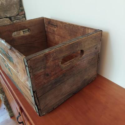 Sterling Dairy Products Wooden Crate (PC1-BBL)