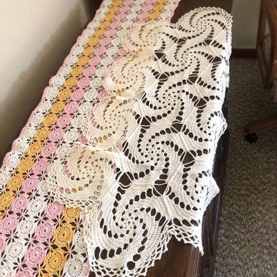 4 Table runners