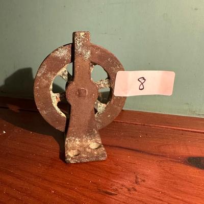 VINTAGE BOAT PULLEY