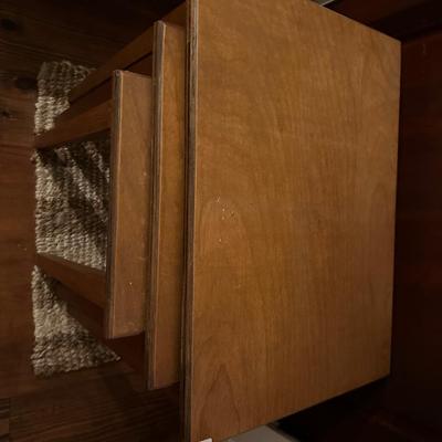 NESTING TABLE TRIO