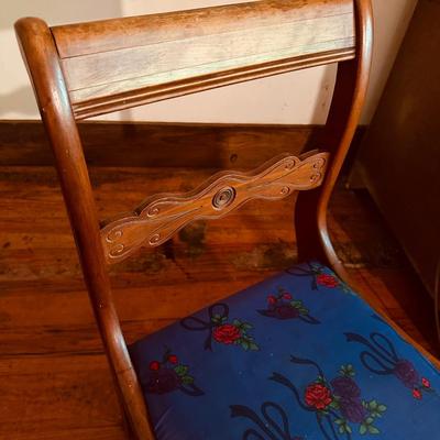 3 DINING CHAIRS