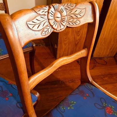 3 DINING CHAIRS