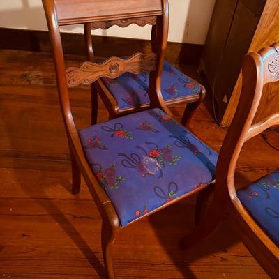 3 DINING CHAIRS