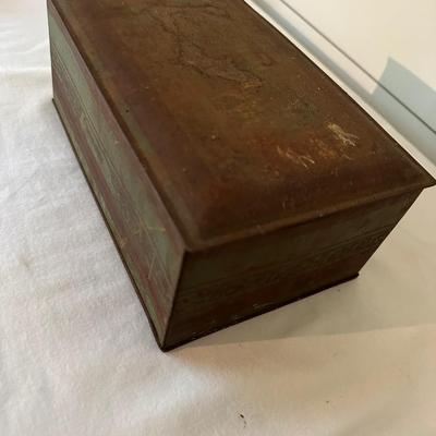 VINTAGE TIN BOX, HANDWRITTEN RECIPES