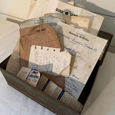 VINTAGE TIN BOX, HANDWRITTEN RECIPES