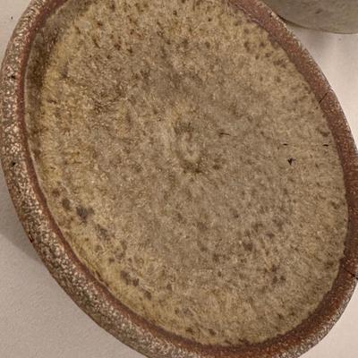 POTTERY VESSEL WITH LID