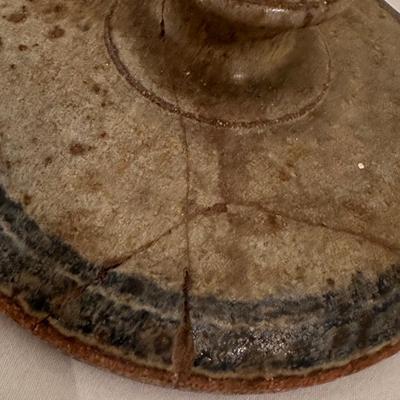 POTTERY VESSEL WITH LID