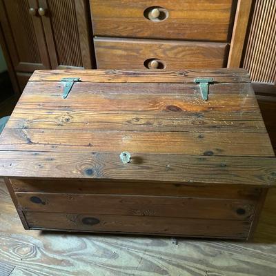 WOOD STORAGE BOX