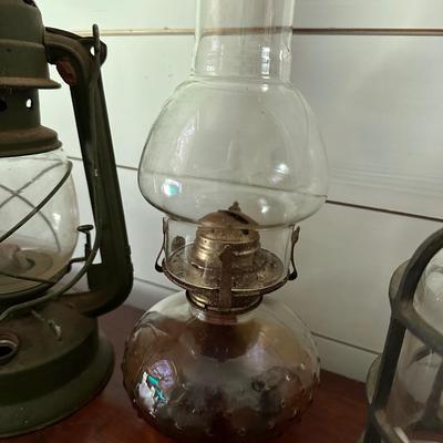 COLLECTIBLE LANTERN LOT