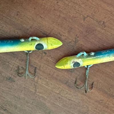 VINTAGE PORTER PEARL SEA HAWK FISHING LURE LOT