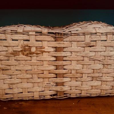 VINTAGE HANDWOVEN SPLIT OAK BASKET McWillie