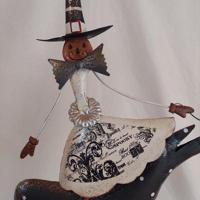 Metal Pumpkin Witch Halloween Decor (P-BBL)