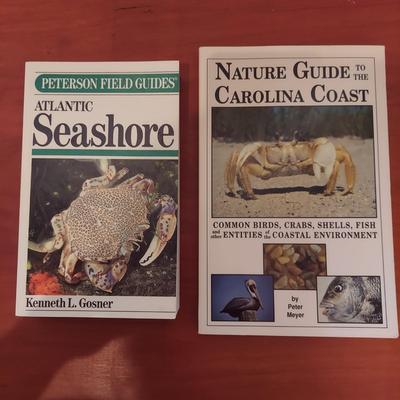 North American Tracking and Field Guides (O-BBL)