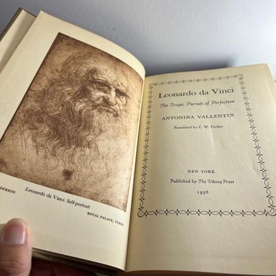 Leonardo da Vinci Books (LR-RG)