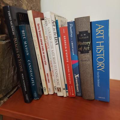 Art Coffee Table Books by Georgia O'Keeffe and More (O-BBL)