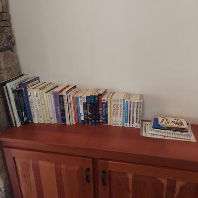 Field Guides and Other Birding Books (O-BBL)