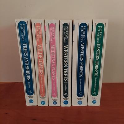 Field Guides and Other Reference Books For Trees and Flowers (O-BBL)