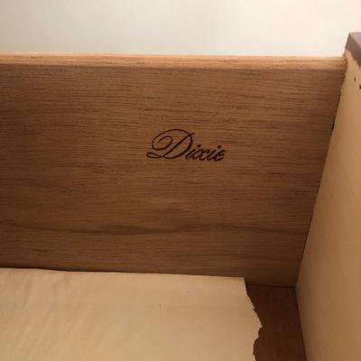 Triple dresser with 2 mirrors