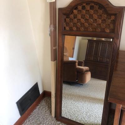 Triple dresser with 2 mirrors