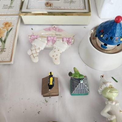 Mixed lot of Lenox , Bible Trinket, Candle holder, Heirloom Bank, Grinch, Clock, Picture Frames