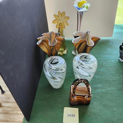 Lot of 7 Art Glass Vases Decor