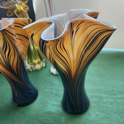 Lot of 7 Art Glass Vases Decor
