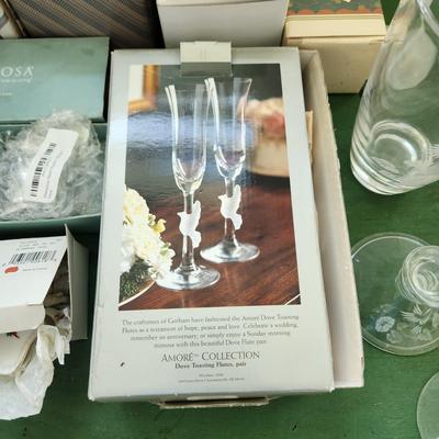 Mixed Lot Glass Avon Hummingbird Collection, EEC Color Glass,