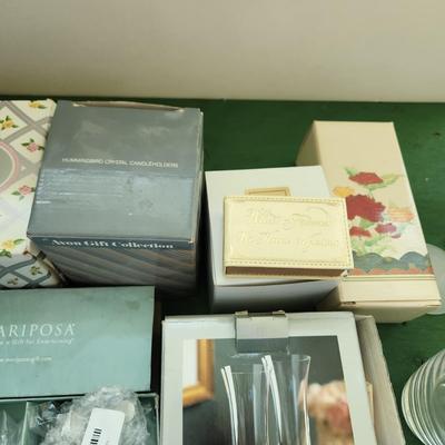 Mixed Lot Glass Avon Hummingbird Collection, EEC Color Glass,